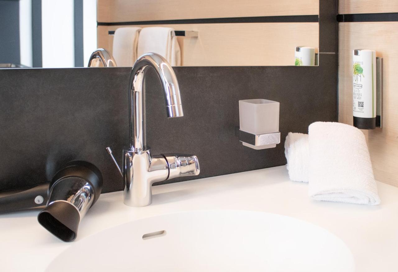 Hbs Hotel By Wmm Hotels Halberstadt Bagian luar foto